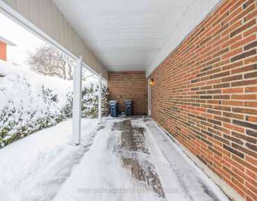 22 Bellbury Cres <a href='https://luckyalan.com/community.php?community=Toronto:Don Valley Village'>Don Valley Village, Toronto</a> 4 beds 2 baths 1 garage $1.19M
