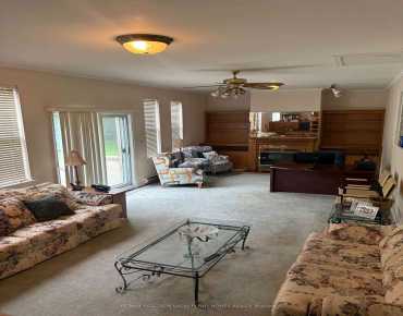 61 Hurlingham Cres <a href='https://luckyalan.com/community.php?community=Toronto:Banbury-Don Mills'>Banbury-Don Mills, Toronto</a> 3 beds 2 baths 1 garage $1.8M
