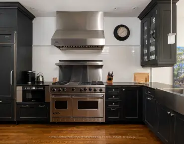 7 Binscarth Rd <a href='https://luckyalan.com/community.php?community=Toronto:Rosedale-Moore Park'>Rosedale-Moore Park, Toronto</a> 5 beds 4 baths  garage $3.6M
