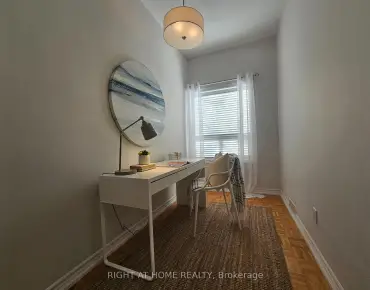 
50 Argyle St Trinity-Bellwoods, Toronto 3 beds 2 baths 2 garage $998.9K
