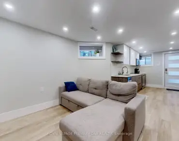 
196 Taysham Cres Thistletown-Beaumonde Heights, Toronto 3 beds 3 baths 1 garage $870K