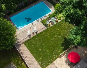 116 Elmhurst Ave <a href='https://luckyalan.com/community_CN.php?community=Toronto:Lansing-Westgate'>Lansing-Westgate, Toronto</a> 4 beds 6 baths 2 garage $2.575M