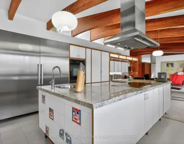 629 Ossington Ave Palmerston-Little Italy, Toronto 5 beds 3 baths 1 garage $1.299M