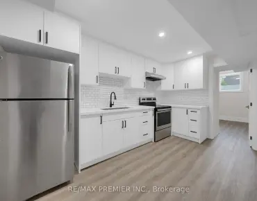 
217 Moore Park Ave <a href='https://luckyalan.com/community.php?community=Toronto:Newtonbrook West'>Newtonbrook West, Toronto</a> 3 beds 1 baths  garage $1.149M