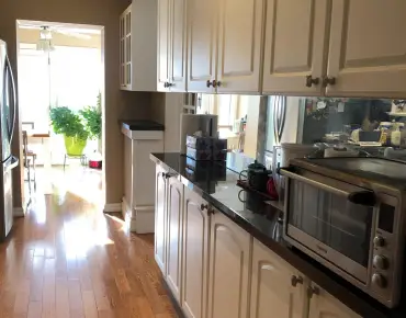 47 Curran Hall Cres Morningside, Toronto 3 beds 3 baths 1 garage $849.999K