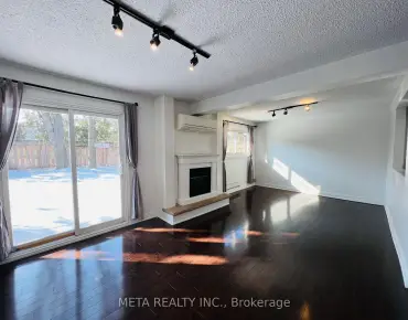 47 Curran Hall Cres Morningside, Toronto 3 beds 3 baths 1 garage $849.999K