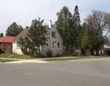 99 Park Home Ave <a href='https://luckyalan.com/community_CN.php?community=Toronto:Willowdale West'>Willowdale West, Toronto</a> 3 beds 1 baths  garage $1.399M