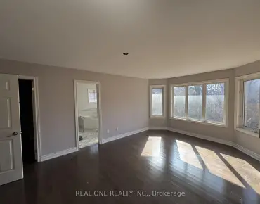 
56 Niantic Cres <a href='https://luckyalan.com/community.php?community=North York:Parkwoods-Donalda'>Parkwoods-Donalda, North York</a> 2 beds 2 baths 1 garage $949K