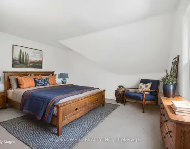 190 Snowdon Ave <a href='https://luckyalan.com/community_CN.php?community=Toronto:Lawrence Park North'>Lawrence Park North, Toronto</a> 3 beds 4 baths  garage $2.495M