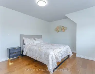 
42 Deerhurst Ave Humberlea-Pelmo Park W4, Toronto 2 beds 2 baths  garage $1.199M