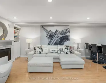 18 Whitman St <a href='https://luckyalan.com/community_CN.php?community=Toronto:Newtonbrook East'>Newtonbrook East, Toronto</a> 4 beds 4 baths 2 garage $1.699M