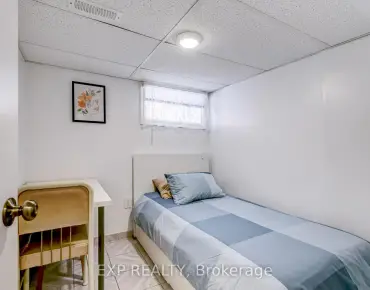 
58 Hazelnut Cres N <a href='https://luckyalan.com/community.php?community=Toronto:Pleasant View'>Pleasant View, Toronto</a> 3 beds 2 baths 1 garage $920K