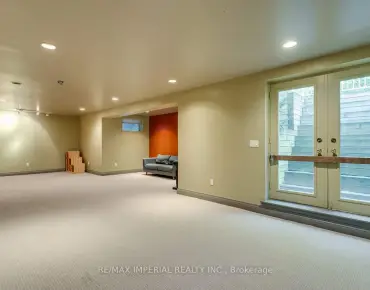 82 Cameron Ave <a href='https://luckyalan.com/community.php?community=Toronto:Lansing-Westgate'>Lansing-Westgate, Toronto</a> 4 beds 4 baths 1 garage $2.299M