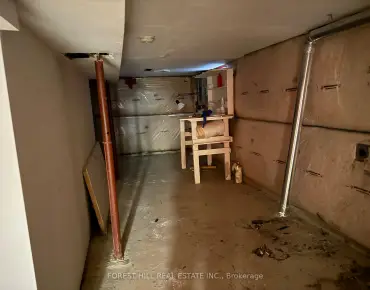 3 Silverwood Ave <a href='https://luckyalan.com/community_CN.php?community=Toronto:Forest Hill South'>Forest Hill South, Toronto</a> 4 beds 4 baths 2 garage $3.88M