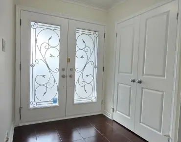 236 York Mills Rd <a href='https://luckyalan.com/community.php?community=Toronto:St. Andrew-Windfields'>St. Andrew-Windfields, Toronto</a> 5 beds 4 baths 2 garage $2.49M
