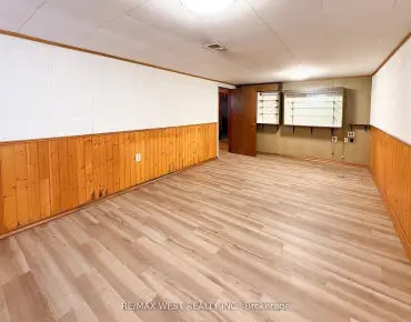 22 Greenland Rd <a href='https://luckyalan.com/community.php?community=Toronto:Banbury-Don Mills'>Banbury-Don Mills, Toronto</a> 4 beds 3 baths garage $1.299M