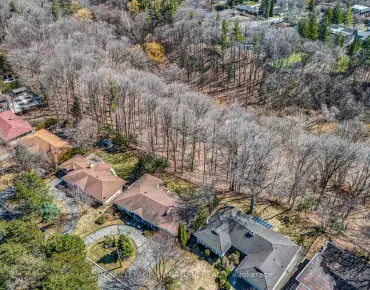 57 Forest Grove Dr <a href='https://luckyalan.com/community.php?community=Toronto:Bayview Village'>Bayview Village, Toronto</a> 3 beds 3 baths 2 garage $2.63M