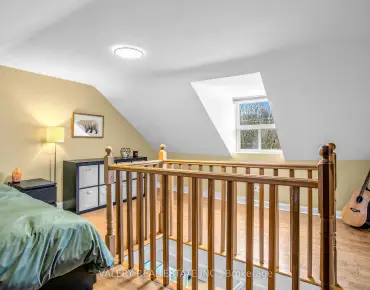 413 Indian Grve Junction Area, Toronto 2 beds 1 baths garage $898K