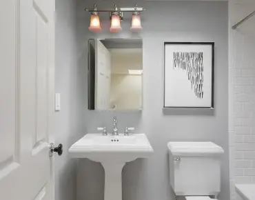 68 Lynnhaven Rd Englemount-Lawrence, Toronto 4 beds 6 baths 2 garage $2.899M