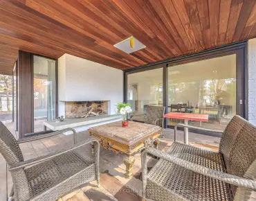 125 Fortrose Cres <a href='https://luckyalan.com/community_CN.php?community=North York:Parkwoods-Donalda'>Parkwoods-Donalda, North York</a> 3 beds 2 baths  garage $879.999K