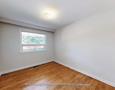 
16 Ayre Point Rd Cliffcrest, Toronto 3 beds 2 baths  garage $1.099M