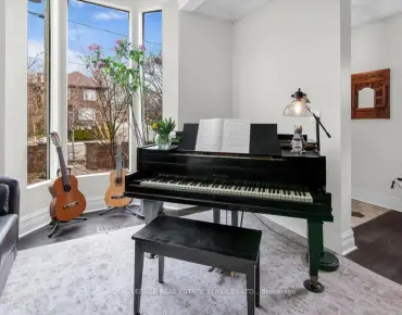 489 Mortimer Ave Danforth Village-East York, Toronto 3 beds 2 baths  garage $888.888K