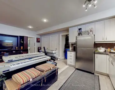 
3 Holmstead Ave O'Connor-Parkview, Toronto 4 beds 5 baths 1 garage $1.549M