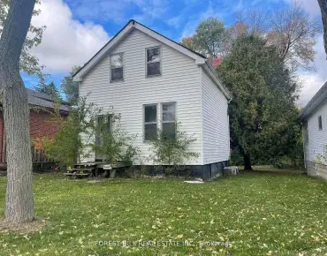 192 Pemberton Ave <a href='https://luckyalan.com/community.php?community=Toronto:Newtonbrook East'>Newtonbrook East, Toronto</a> 3 beds 1 baths 1 garage $999K

