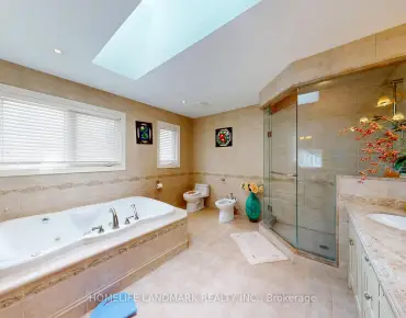 499 Palmerston Blvd Palmerston-Little Italy, Toronto 5 beds 5 baths  garage $2.289M