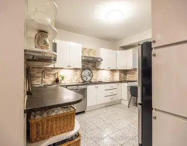 108A Hollis Ave Birchcliffe-Cliffside, Toronto 3 beds 4 baths  garage $1.28M