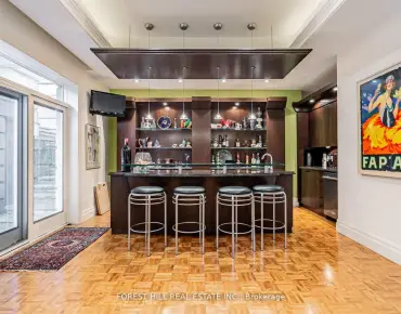 16 Northwood Dr <a href='https://luckyalan.com/community_CN.php?community=North York:Newtonbrook East'>Newtonbrook East, North York</a> 5 beds 5 baths 2 garage $2.098M