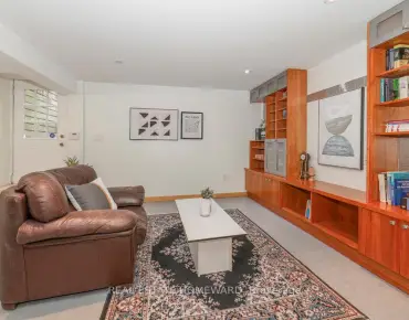 49 Wilkes Cres Clairlea-Birchmount, Toronto 3 beds 4 baths 1 garage $899K