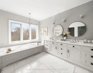 
64 Wallingford Rd <a href='https://luckyalan.com/community.php?community=Toronto:Parkwoods-Donalda'>Parkwoods-Donalda, Toronto</a> 3 beds 2 baths 1 garage $899K