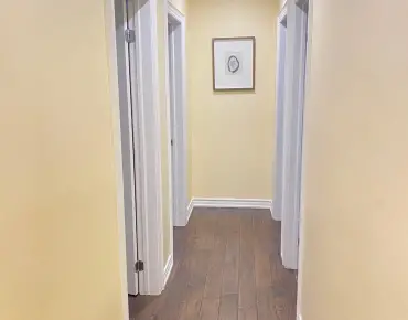 87 Bishop Ave <a href='https://luckyalan.com/community.php?community=Toronto:Newtonbrook East'>Newtonbrook East, Toronto</a> 3 beds 3 baths 1 garage $1.39M
