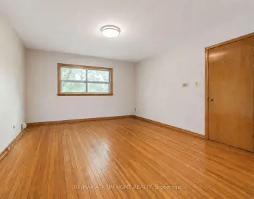 
522 Cummer Ave <a href='https://luckyalan.com/community_CN.php?community=Toronto:Bayview Woods-Steeles'>Bayview Woods-Steeles, Toronto</a> 4 beds 4 baths 2 garage $1.6M
