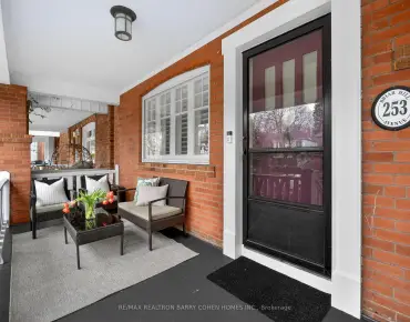 28 Camwood Cres <a href='https://luckyalan.com/community_CN.php?community=Toronto:Parkwoods-Donalda'>Parkwoods-Donalda, Toronto</a> 4 beds 4 baths 1 garage $2.588M