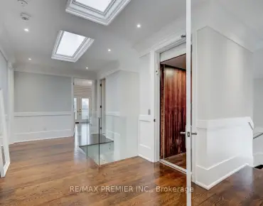 
181 Gilbert Ave Caledonia-Fairbank, Toronto 2 beds 2 baths 2 garage $849K