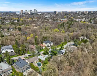 
Willowdale  <a href='https://luckyalan.com/community.php?community=North York:Newtonbrook East'>Newtonbrook East, North York</a> 3 beds 3 baths 1 garage $1.248M