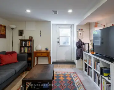 
15 Lantos Crt W Downsview-Roding-CFB, Toronto 4 beds 3 baths 2 garage $1.199M