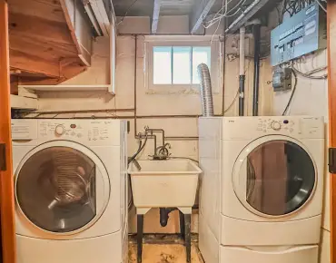 
181 Gilbert Ave Caledonia-Fairbank, Toronto 2 beds 2 baths 2 garage $849K