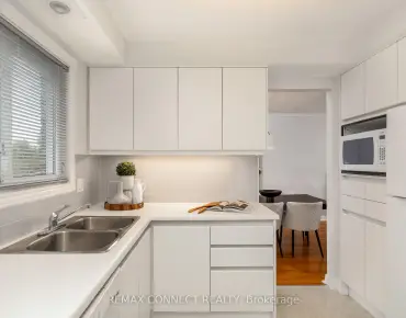 80 Daisy Ave Long Branch, Toronto 3 beds 3 baths 2 garage $1.329M