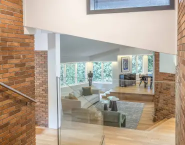 29 Love Cres East End-Danforth, Toronto 4 beds 3 baths 2 garage $1.45M