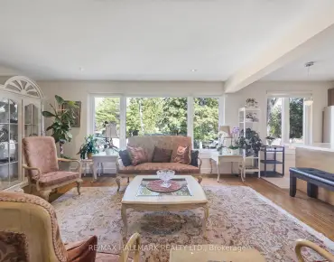 
16 Veery Pl <a href='https://luckyalan.com/community.php?community=North York:Banbury-Don Mills'>Banbury-Don Mills, North York</a> 3 beds 2 baths  garage $1.18M