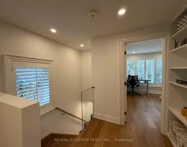 28 Argyle St Trinity-Bellwoods, Toronto 3 beds 3 baths 2 garage $1.52M
