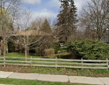 
372 Parkview Ave <a href='https://luckyalan.com/community_CN.php?community=Toronto:Willowdale East'>Willowdale East, Toronto</a> 3 beds 1 baths 1 garage $1.75M
