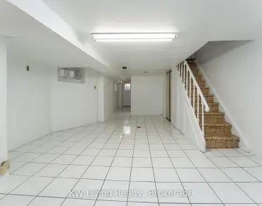 
62 Dukinfield Cres <a href='https://luckyalan.com/community.php?community=Toronto:Parkwoods-Donalda'>Parkwoods-Donalda, Toronto</a> 3 beds 3 baths 2 garage $1.18M
