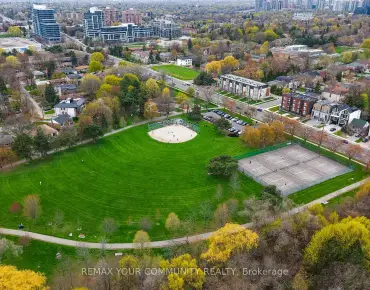 
10 Woolton Cres Brookhaven-Amesbury, Toronto 3 beds 2 baths 2 garage $1.228M