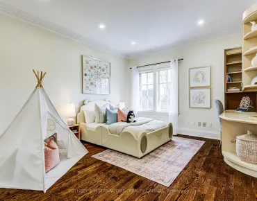
297 Inglewood Dr <a href='https://luckyalan.com/community.php?community=Toronto:Rosedale-Moore Park'>Rosedale-Moore Park, Toronto</a> 5 beds 5 baths 2 garage $5.25M