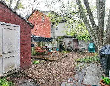 76 Clancy Dr <a href='https://luckyalan.com/community_CN.php?community=Toronto:Don Valley Village'>Don Valley Village, Toronto</a> 3 beds 4 baths 1 garage $950K