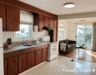 
80 Nelson St Woburn, Toronto 3 beds 2 baths  garage $899K